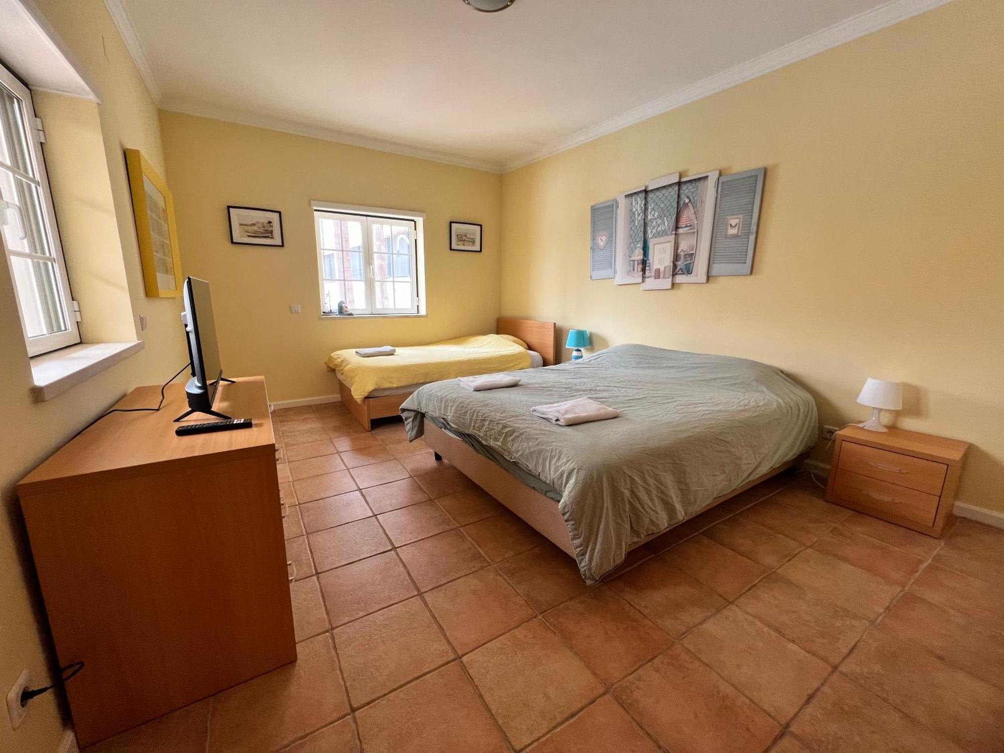 B&B With Heated Pool São Martinho do Porto Buitenkant foto