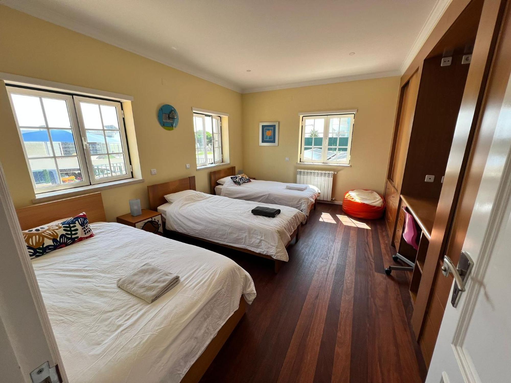 B&B With Heated Pool São Martinho do Porto Buitenkant foto